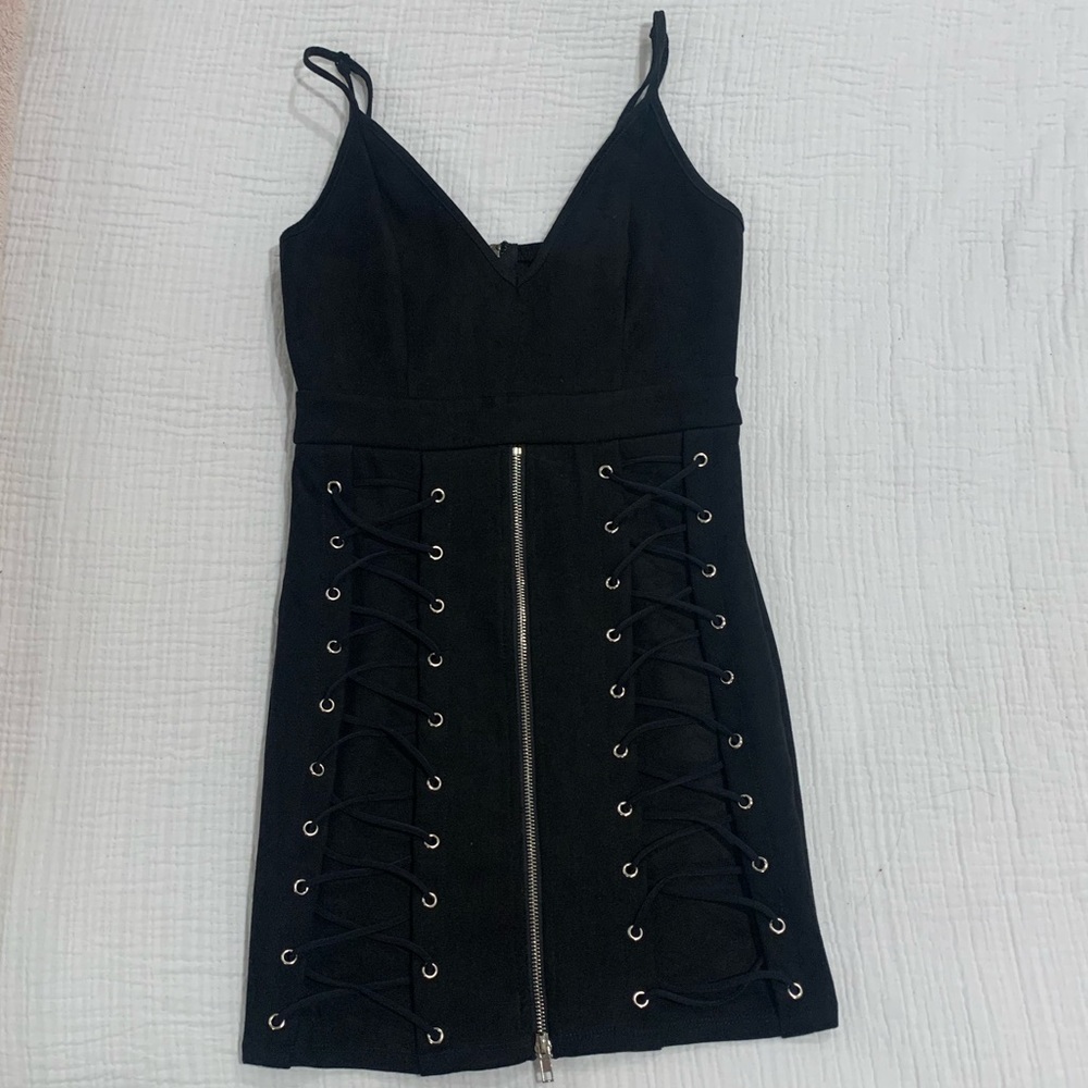 Size medium never worn seek the lable black suede zip up going out mini dress